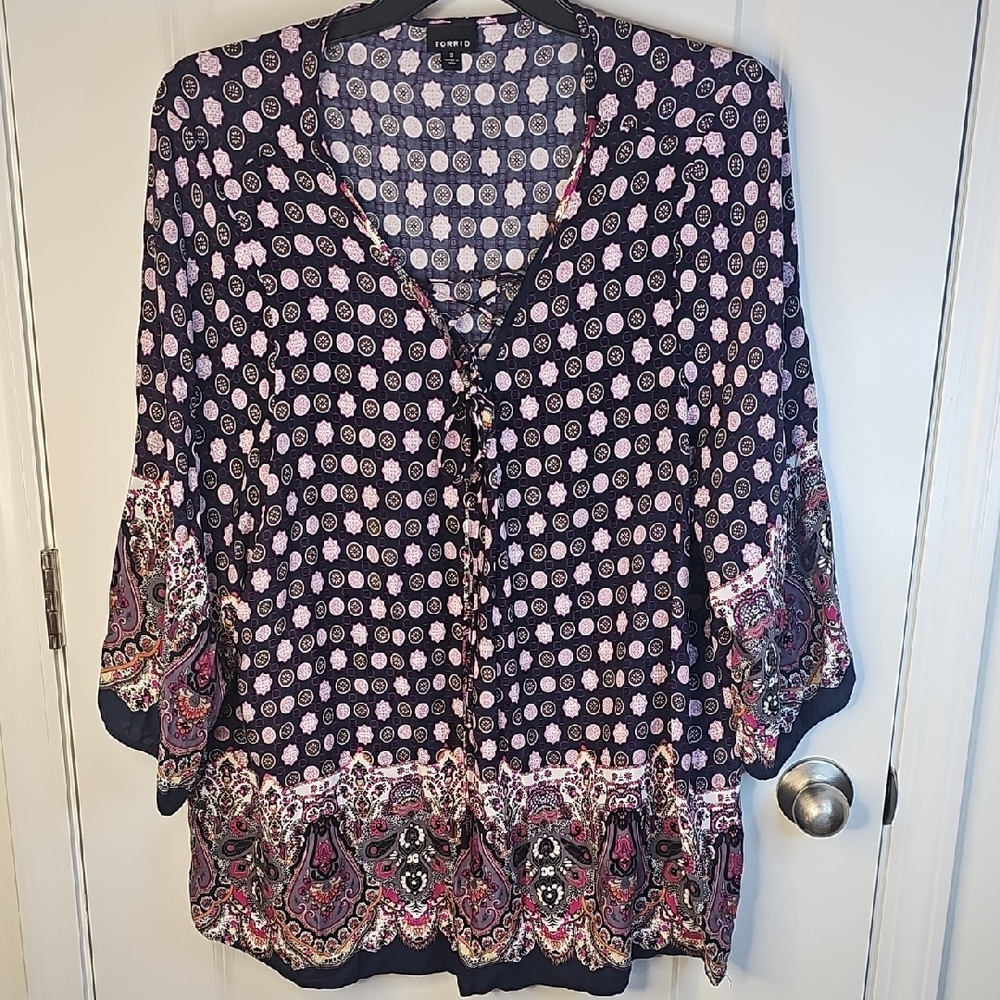 Torrid Women's Navy and Pink‎ Boho Blouse Size 3